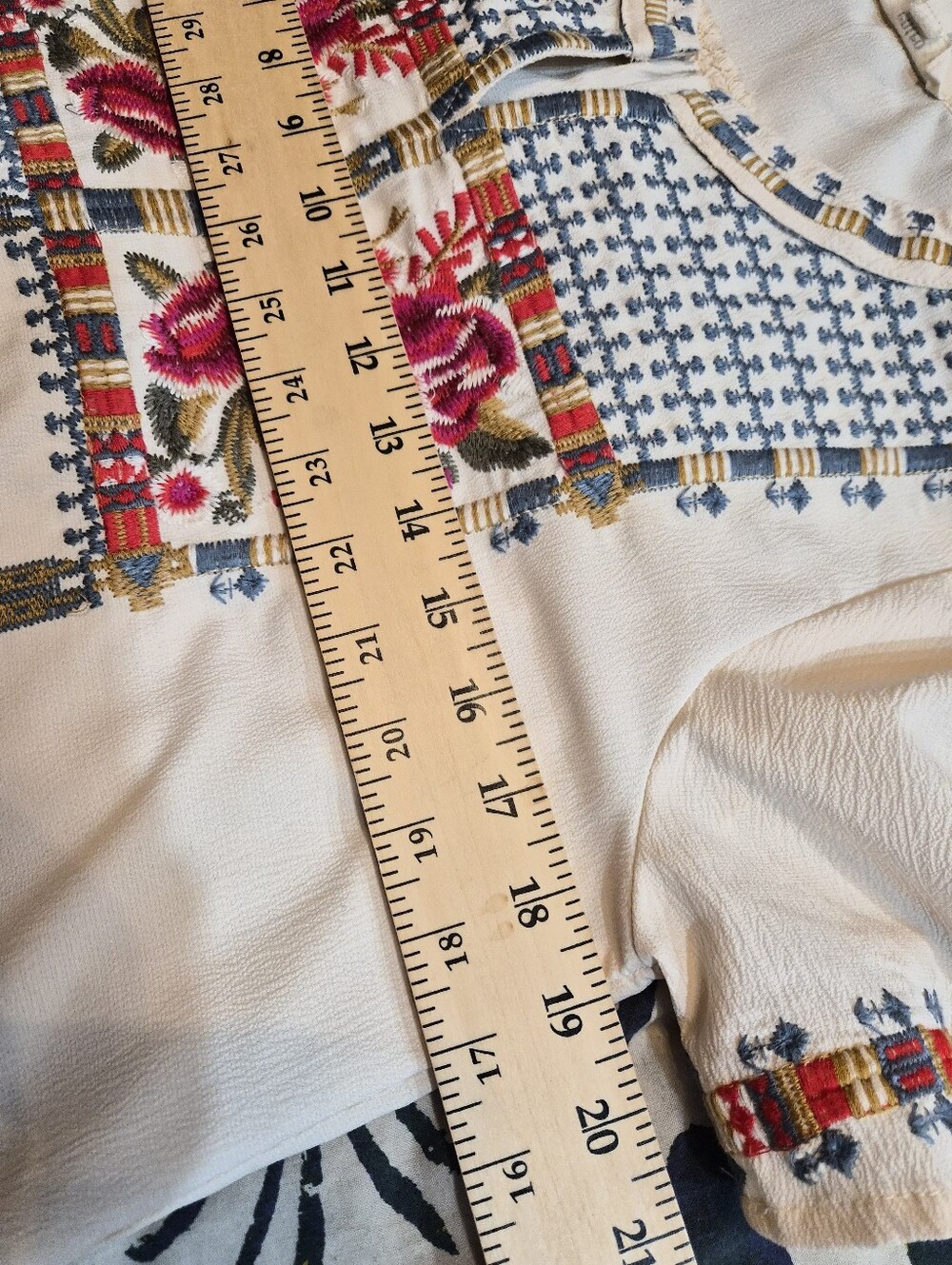 entro Cream Embroidered Blouse - Picture 4 of 5
